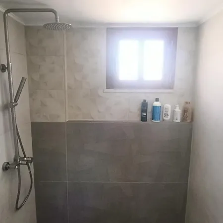Spacious Sunny House In Chania