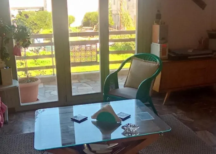 Spacious Sunny House In Chania